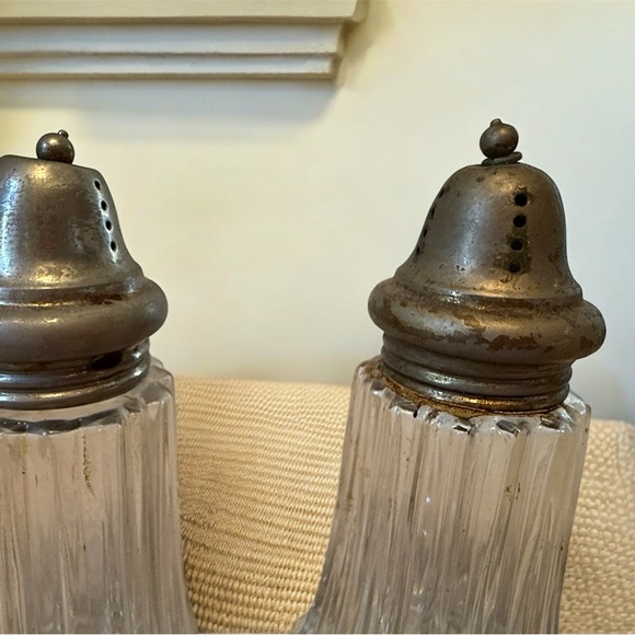 Antique Crystal Large Fluted Glass With Silverplate Salt and Pepper Shakers - Picture 4 of 4